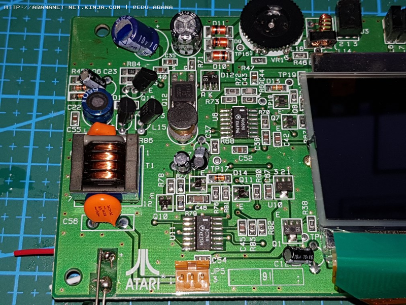 Illustration for article titled INSTALANDO UN LCD EN UNA ATARI LYNX II